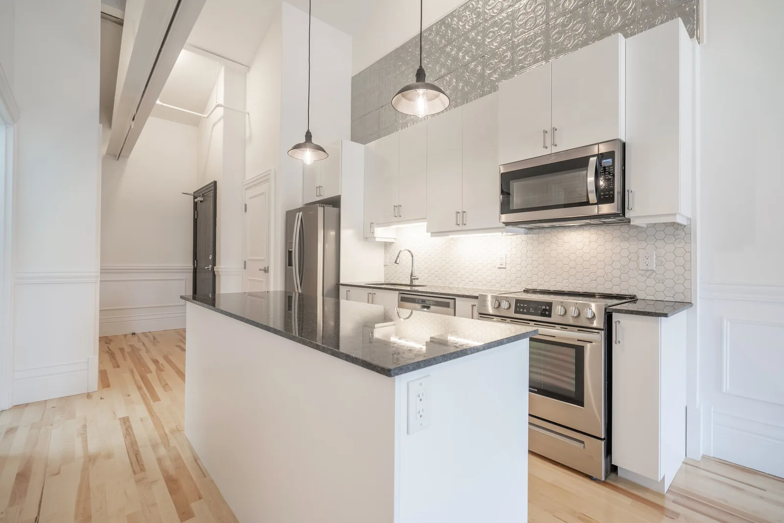 May - Unit 211 — suite photo