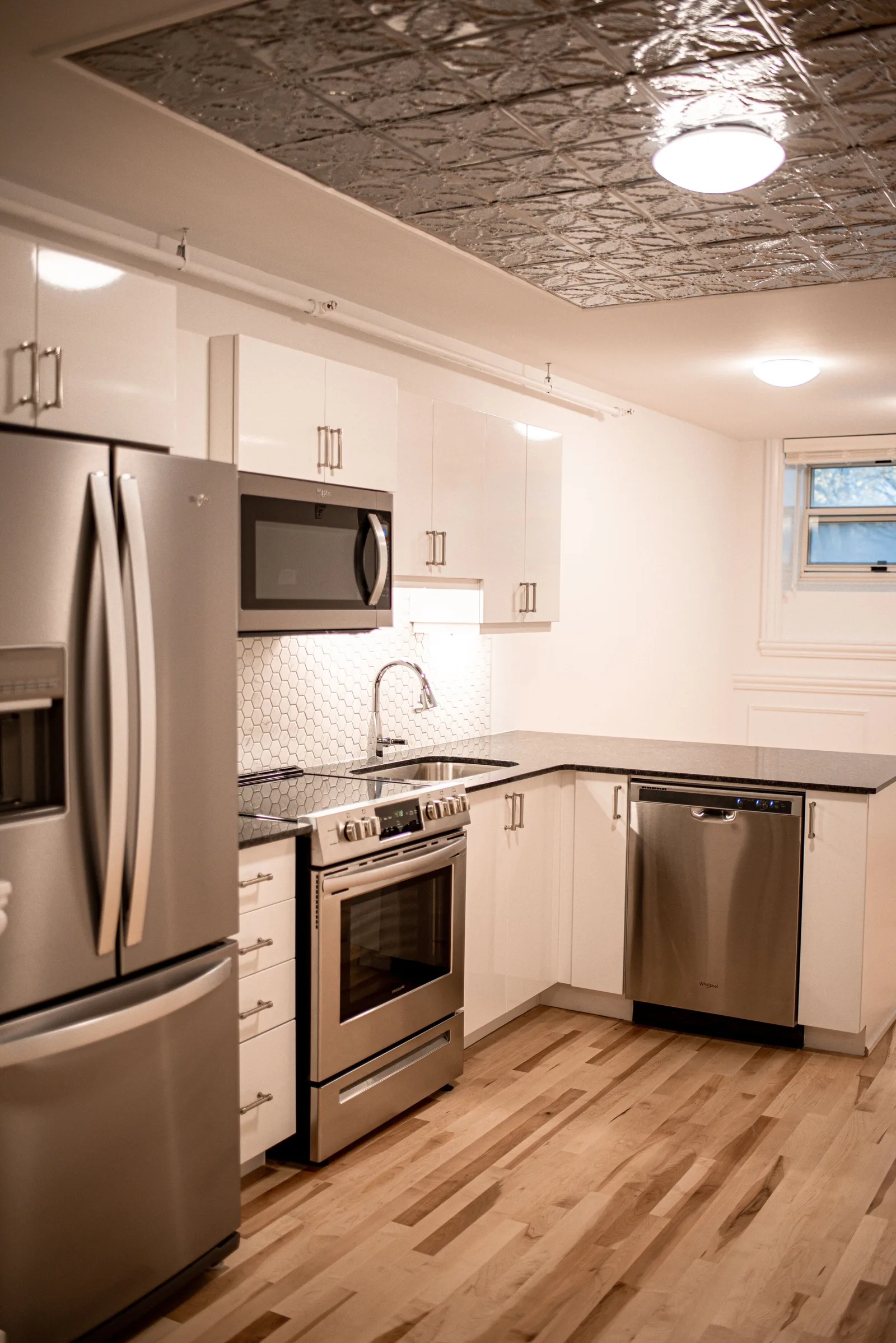 Slate - Unit 110 — suite photo